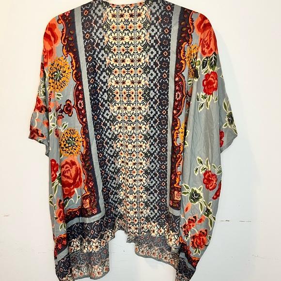 Floral Kimono - Picture 3 of 6